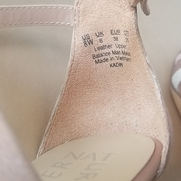 NWT Naturalizer Kadin Strappy Women Heel Nude/Tan Sandals size 8 Wide - Picture 7 of 10